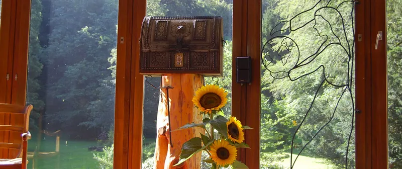 Le tabernacle fleuri de tournesols